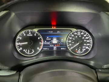 2021 Nissan Sentra - image 17