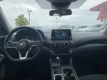 2024 Nissan Sentra - image 9