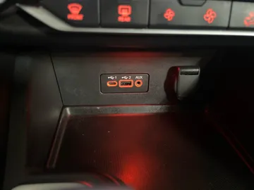 2022 Nissan Sentra - image 29