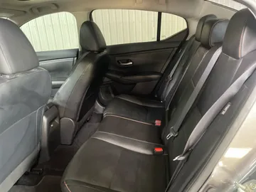 2022 Nissan Sentra - image 15
