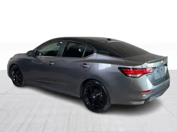 2022 Nissan Sentra - image 11