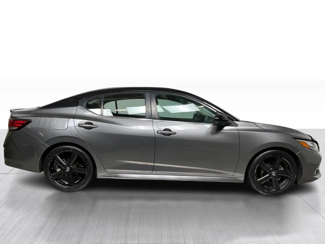 2022 Nissan Sentra — photo 2