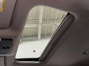 2024 Nissan Sentra - image 6