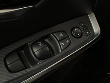 2024 Nissan Sentra - image 21