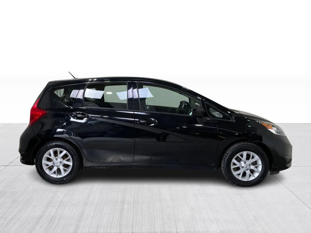 2019 Nissan Versa Note — photo 2