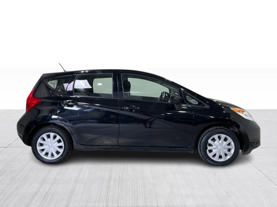 2016 Nissan Versa Note — photo 2