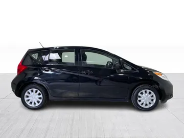 2016 Nissan Versa Note - image 2