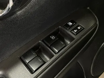 2016 Nissan Versa Note - image 19