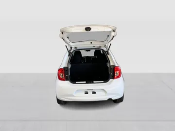 2017 Nissan Micra - image 11