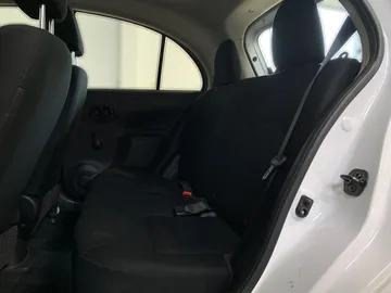2017 Nissan Micra - image 13