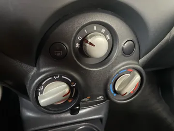 2017 Nissan Micra - image 16