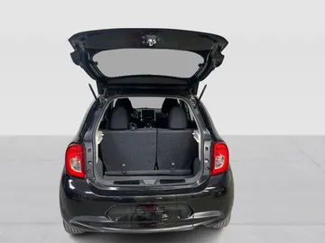 2017 Nissan Micra - image 11