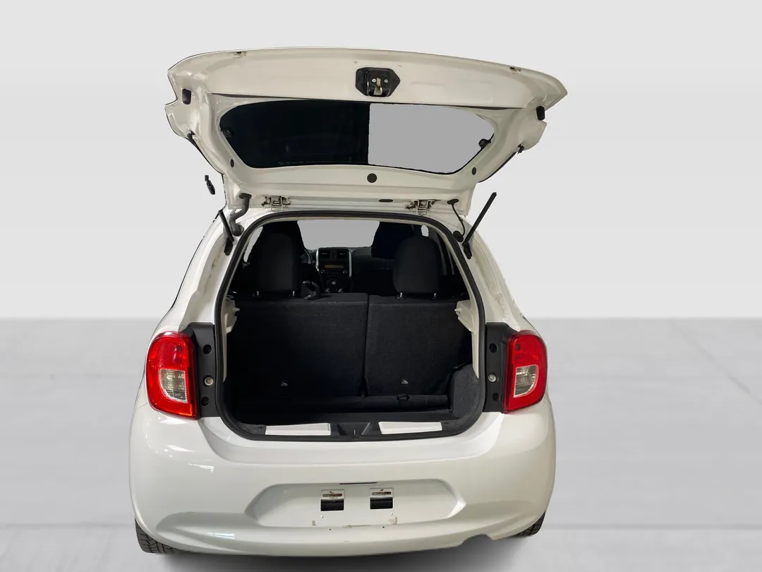 2017 Nissan Micra S, photo 10