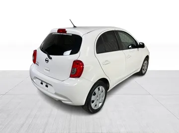 2017 Nissan Micra - image 12