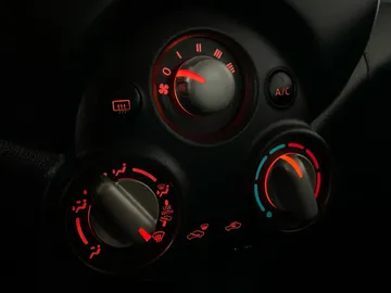 2019 Nissan Micra - image 17
