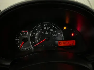 2018 Nissan Micra - image 15