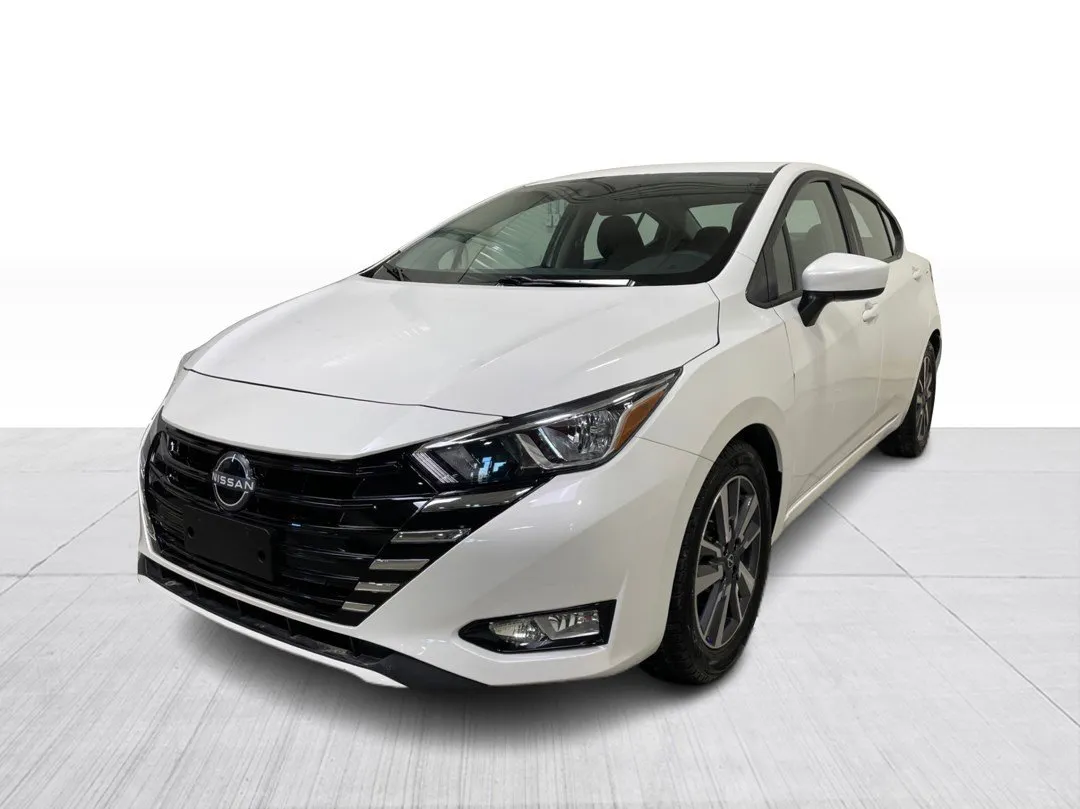 2025 Nissan Versa — photo 8