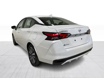 2025 Nissan Versa - image 11