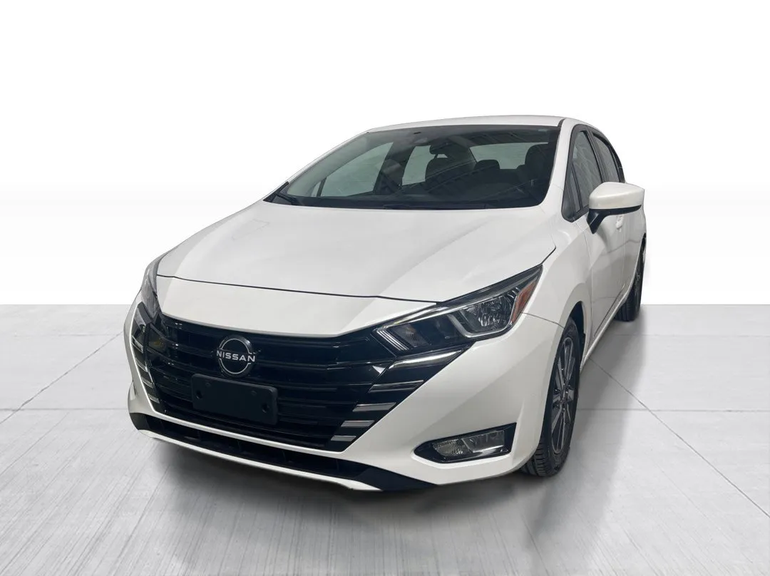 2024 Nissan Versa — photo 8