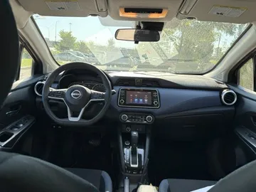 2023 Nissan Versa - image 8