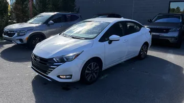 2024 Nissan Versa - image 3