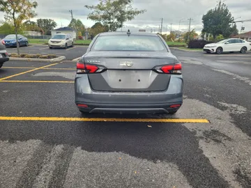 2025 Nissan Versa - image 6