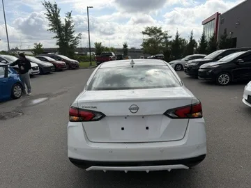 2025 Nissan Versa - image 6