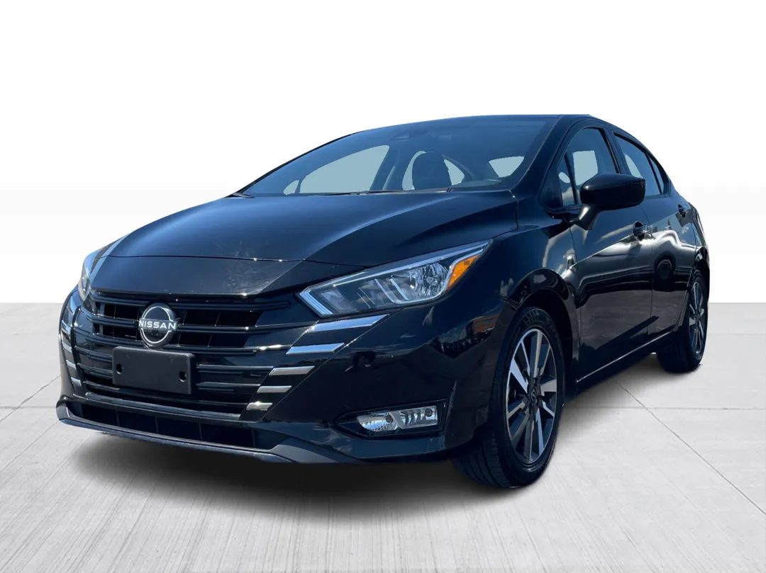 2024 Nissan Versa — photo 8