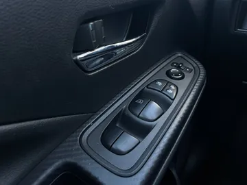 2024 Nissan Versa - image 21