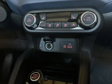 2024 Nissan Versa - image 20