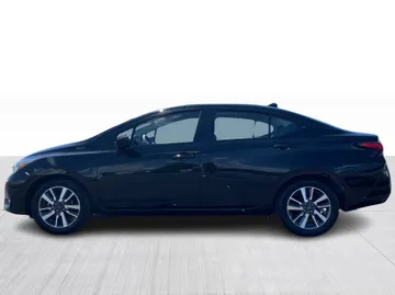 2024 Nissan Versa - image 10