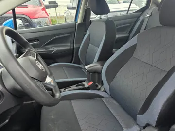 2024 Nissan Versa - image 8