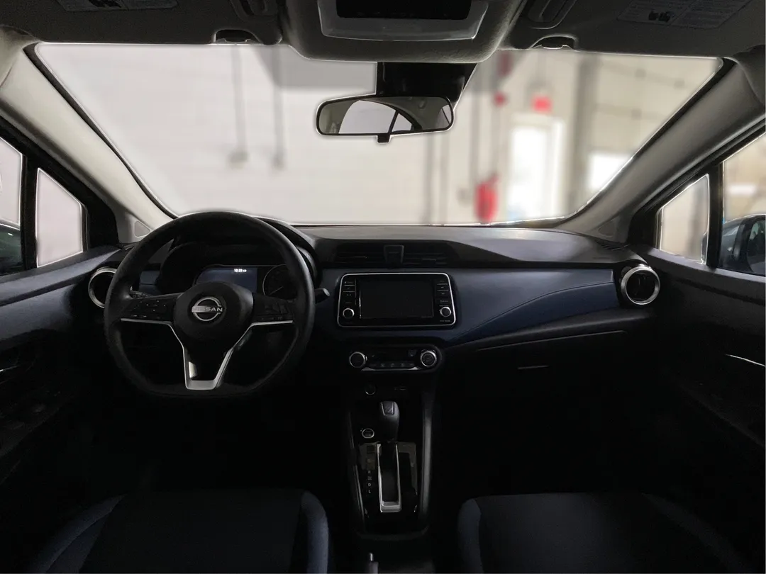 2025 Nissan Versa — photo 4