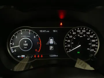 2025 Nissan Versa - image 16