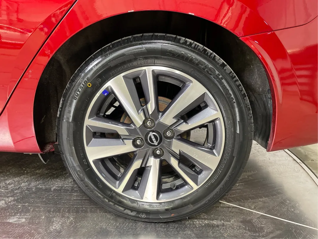 2024 Nissan Versa — photo 5