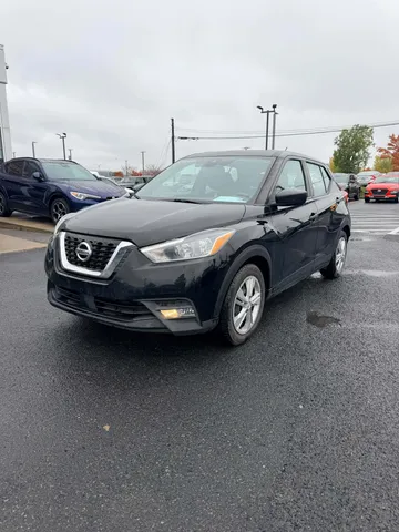 2020 Nissan Kicks - image 3