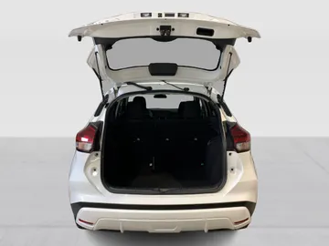 2023 Nissan Kicks - image 13