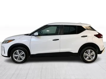 2023 Nissan Kicks - image 10