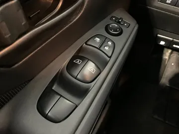 2023 Nissan Kicks - image 21