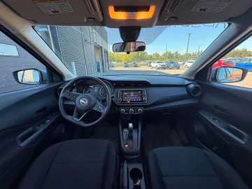2023 Nissan Kicks - image 9
