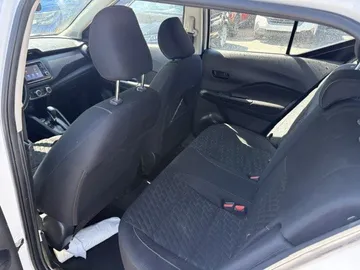 2022 Nissan Kicks - image 7