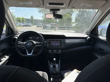 2022 Nissan Kicks - image 8