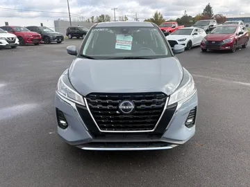 2024 Nissan Kicks - image 2