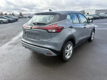 2024 Nissan Kicks - image 6