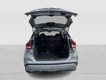 2024 Nissan Kicks - image 12