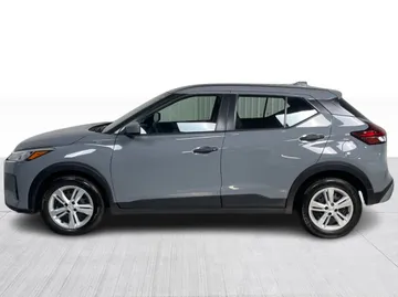 2024 Nissan Kicks - image 9