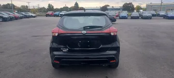 2023 Nissan Kicks - image 6