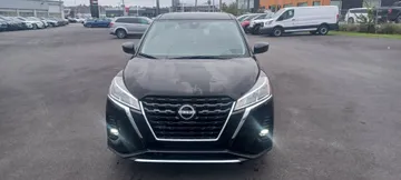 2023 Nissan Kicks - image 2