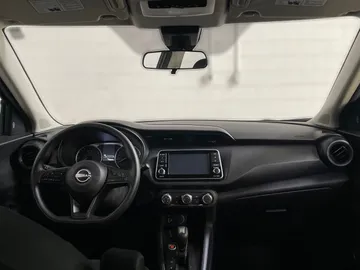 2025 Nissan Kicks Play - image 4