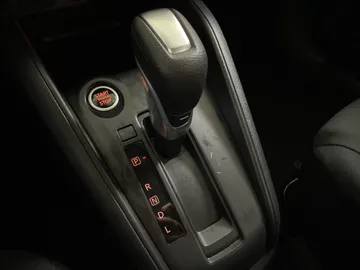 2025 Nissan Kicks Play - image 23